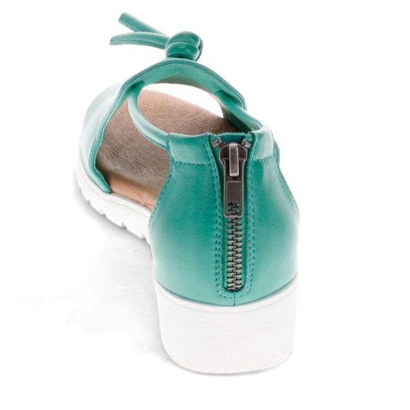 Django & Juliette - Melvin Flatform Sandals *NEVER WORN* - Picture 2 of 10